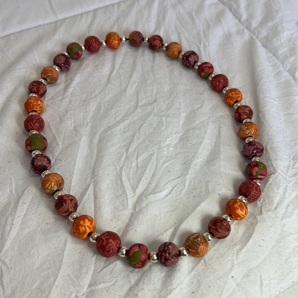 Jewelry - beaded stretchy necklace 🫧✨🧸